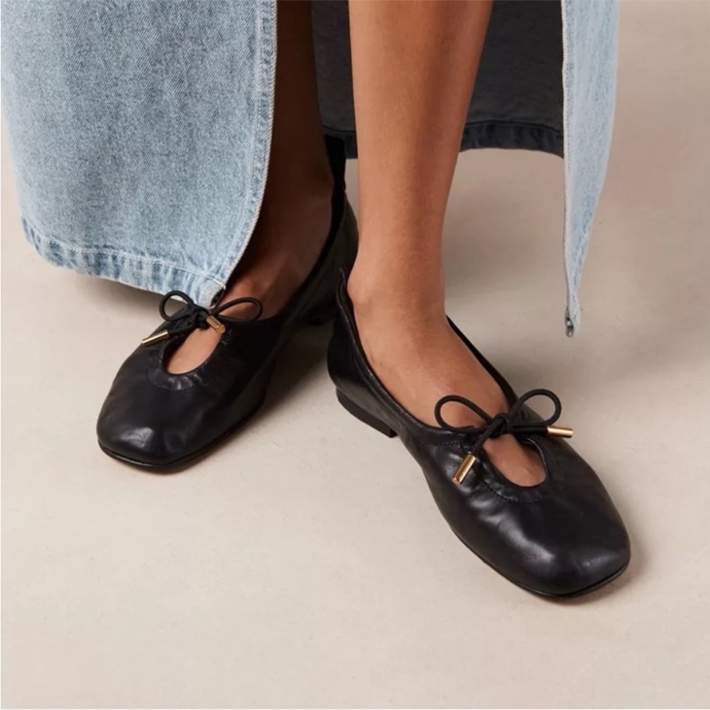 Black Leather Ballet Flats with Bow